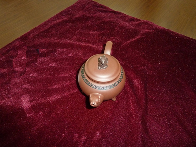 The tin army is doing everything well