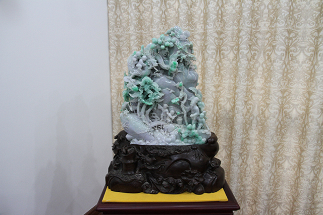 Mountains visit the Jade